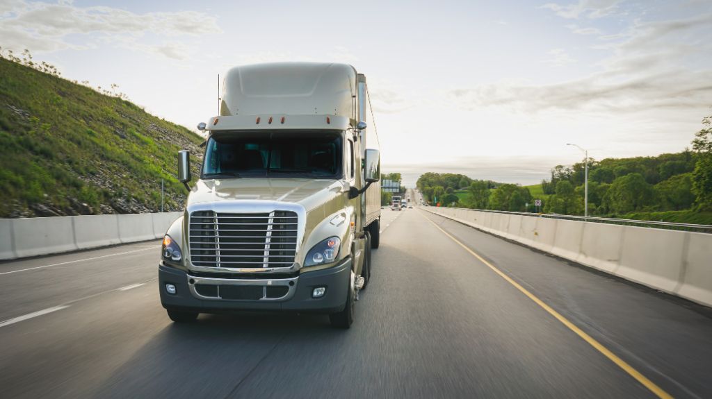 How AI and TMS Are Transforming Fleet Management
